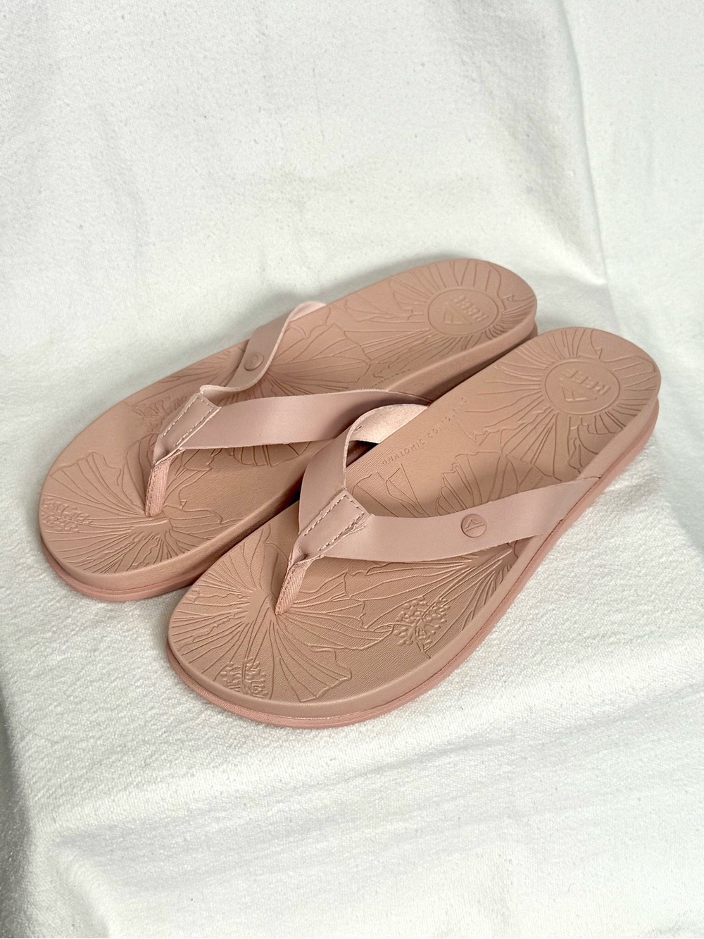 Reef Porto Cruz Arch Support Flip Flops Sandals in Blush